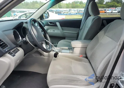 2013 Toyota Highlander Base from USA, damaged, VIN 5TDBK3EH9DS255526